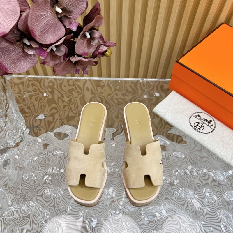 H**mes slippers